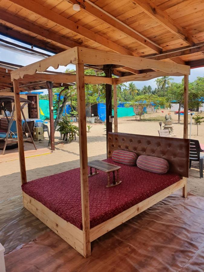 Love Temple Beach Resort Арамбол Екстер'єр фото