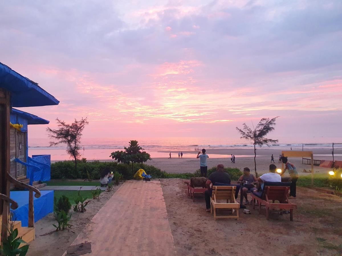 Love Temple Beach Resort Арамбол Екстер'єр фото